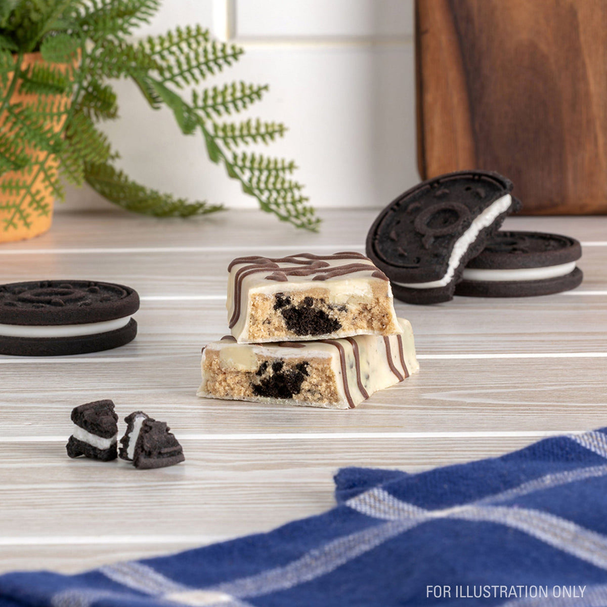 dipped-cookies-and-cream-protein-bars-l4 15807_QN_USA_ProteinBar_CAC_InterimAssetUpdate_Digital-Dipped-ProductCarouselSet_Tabletop1.jpg